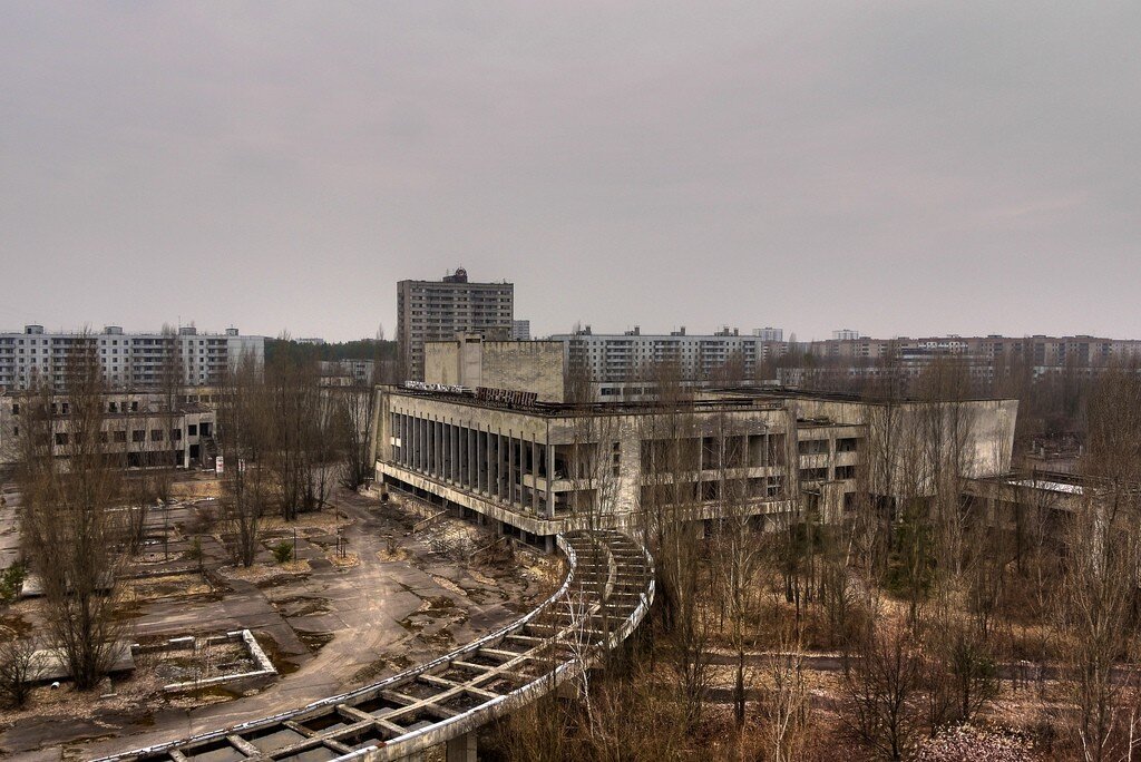 Город побратим припяти во франции. Чернобыль город Припять. Чернобыль город призрак. Припять Украина город-призрак. Заброшенный город призрак Припять.