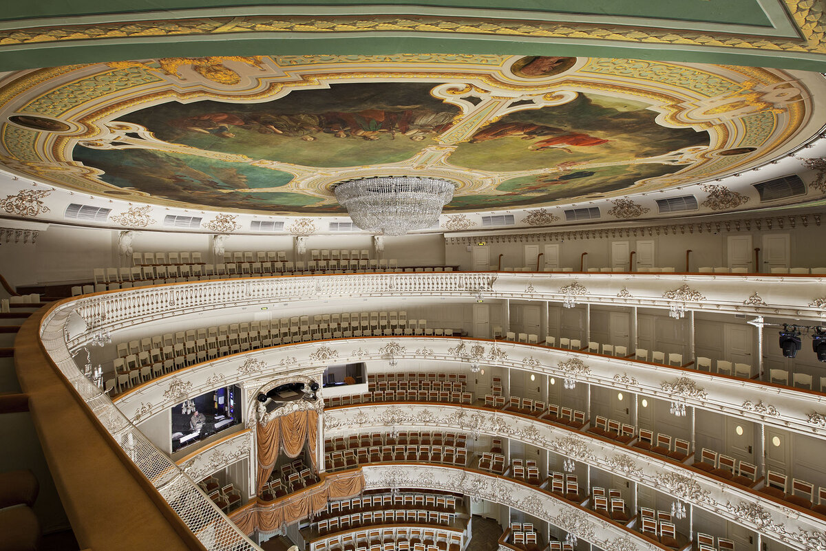 Михайловский театр спб фото