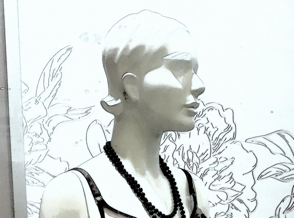 "Не ворочу я нос... Просто меня к нему не тянет!" - говорит девушка, не манекен. / Фотография из личного архива автора. 