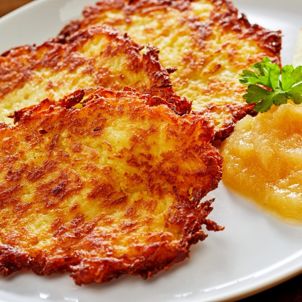 Драники картофельные классические. Драники. Дранники скортошки. Kartoffelpuffer. Reibekuchen.