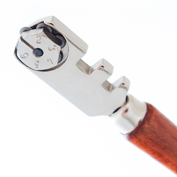 Рисунок А. Роликовый стеклорез