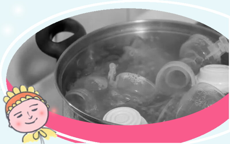 Стерилизация бутылочек кипячением. Коллаж автора канала "От 0 до 6"