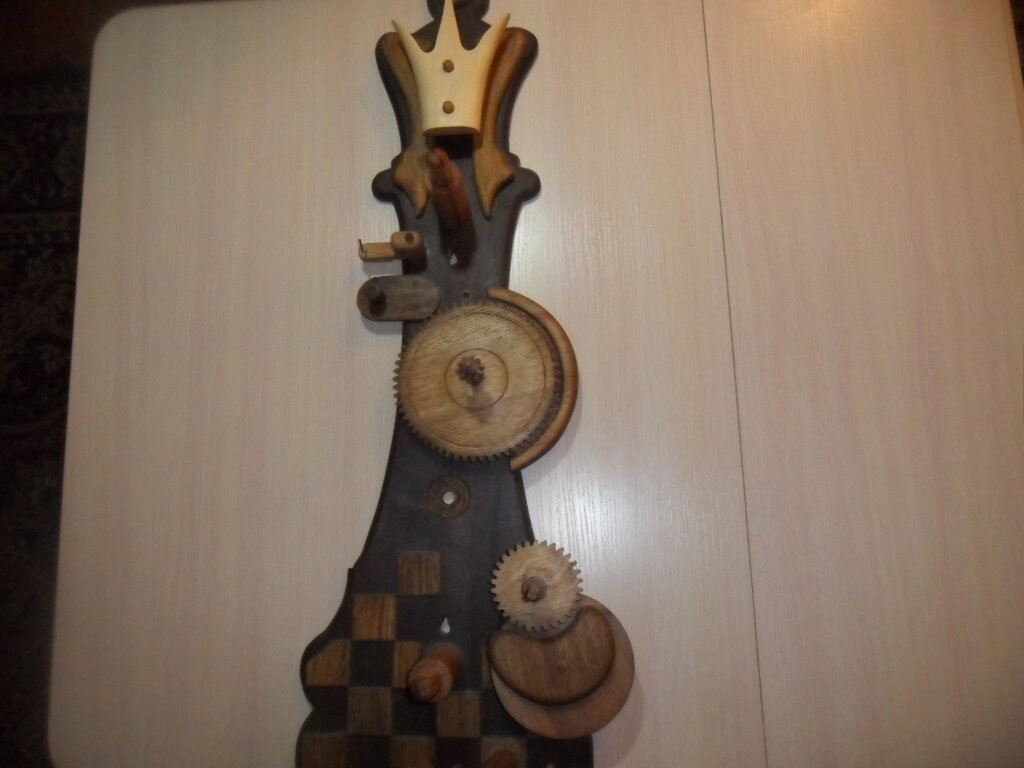 Деревянные часы