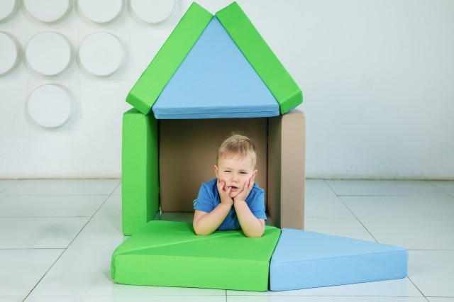 На фото мягкий конструктор Магматик