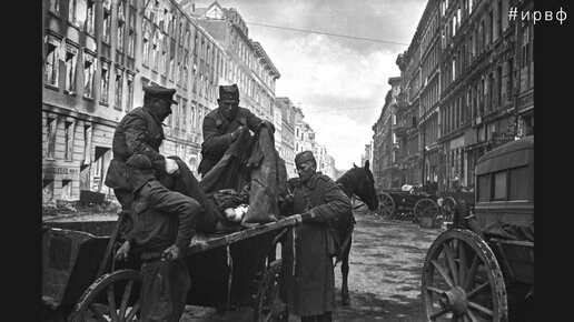 «Непарадная настоящая атмосфера войны»: история и снимки военного фотокорреспондента Валерия Фаминского