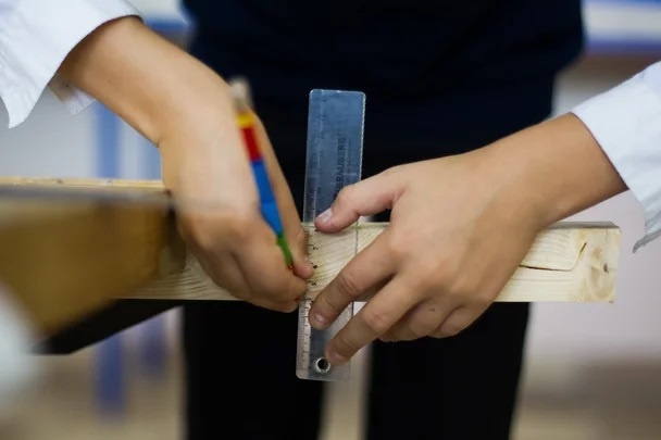 Какой «умник» отменил «труд»в школе?..