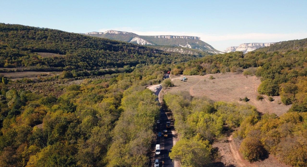 Дорога на Ай-Петри через поселок Соколиное 