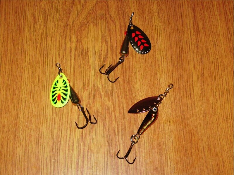 Блесна переднеогруженная вертушка. Блесна вертушка как ловить. Переднеогруженные вертушки. Блесна вертушка раблекс сельта. Ловля ельца на вертушки.