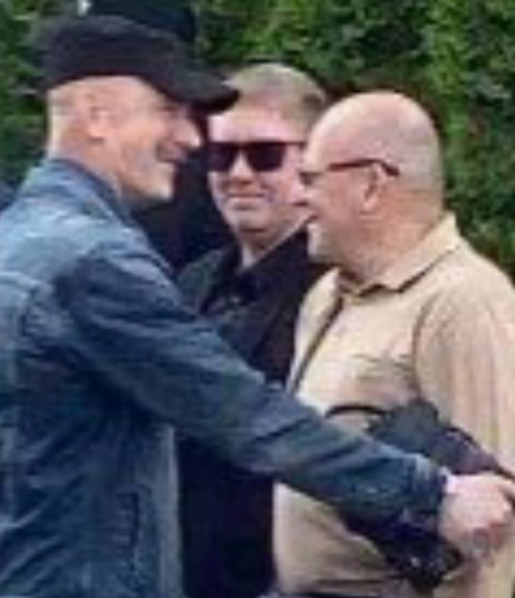 Увеличенный фрагмент предыдущего фото