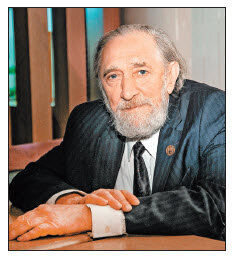 Интервью с директором Института Черноморско-Каспийского региона им. В.Б. Арцруни, старшим научным сотрудником ИМЭМО РАН, кандидатом философских наук Виктором Надеиным-Раевским.-2