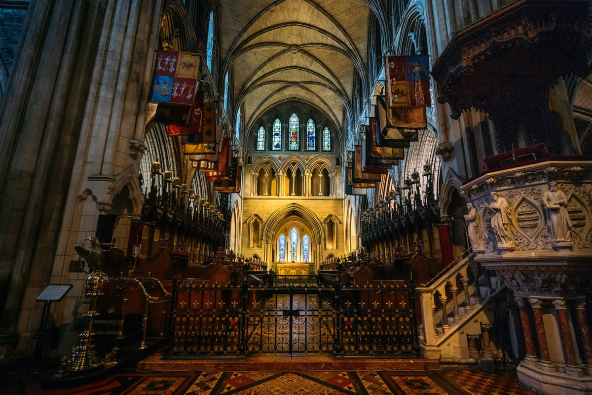 Внутри Собора Св. Патрика