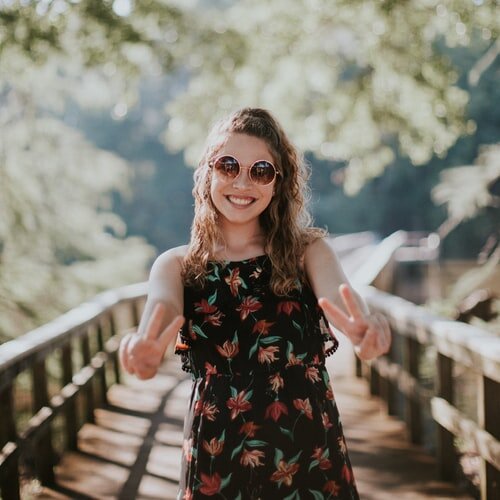 https://images.unsplash.com/photo-1499887142886-791eca5918cd?ixlib=rb-1.2.1&ixid=eyJhcHBfaWQiOjEyMDd9&auto=format&fit=crop&w=500&q=80