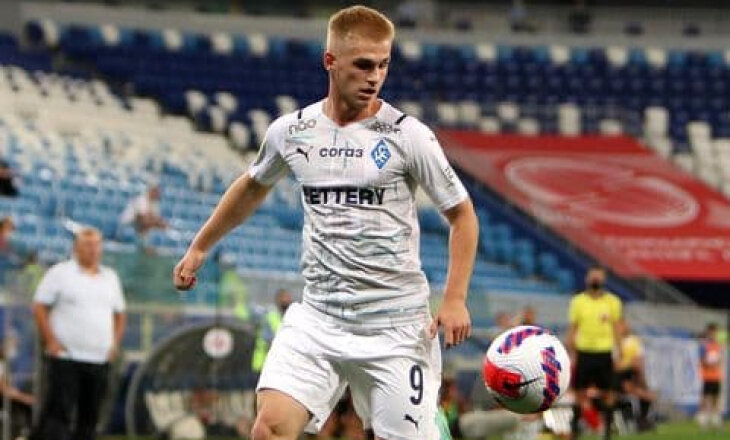 Дебют против Спартака