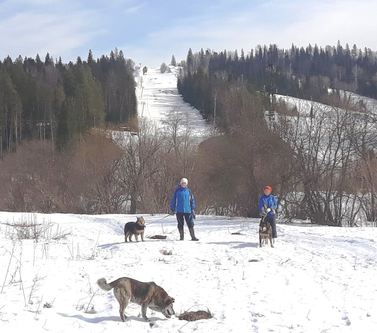 Наши горы - это трассы, они перекрывают наш путь на передержку