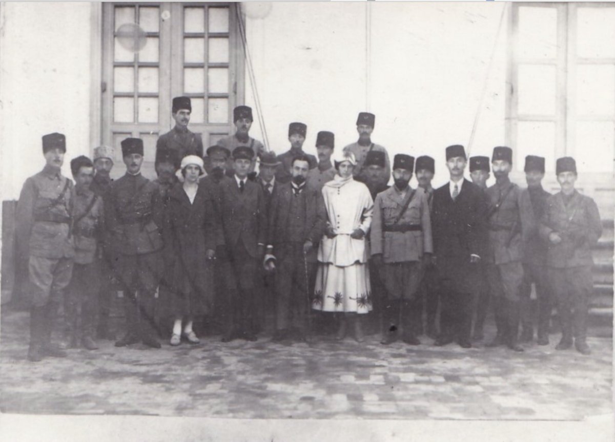 Советская Россия стала первой страной, с которой независимый Афганистан установил дипломатические отношения. На фото делегация РСФСР в Афганистане. 1921 г. 