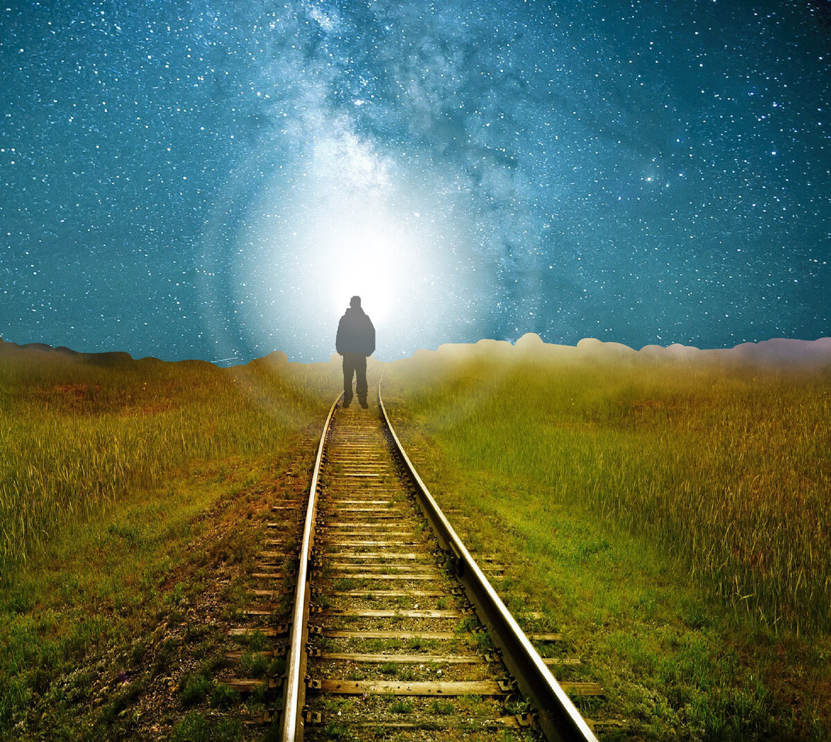 БАМ - это железнодорожная магистраль. Это жизненный путь целого поколения страны Советов. Коллаж из открытых источников