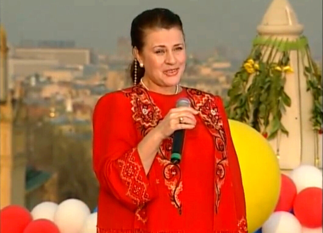 Скрин сделан автором из выступления Валентины Толкуновой