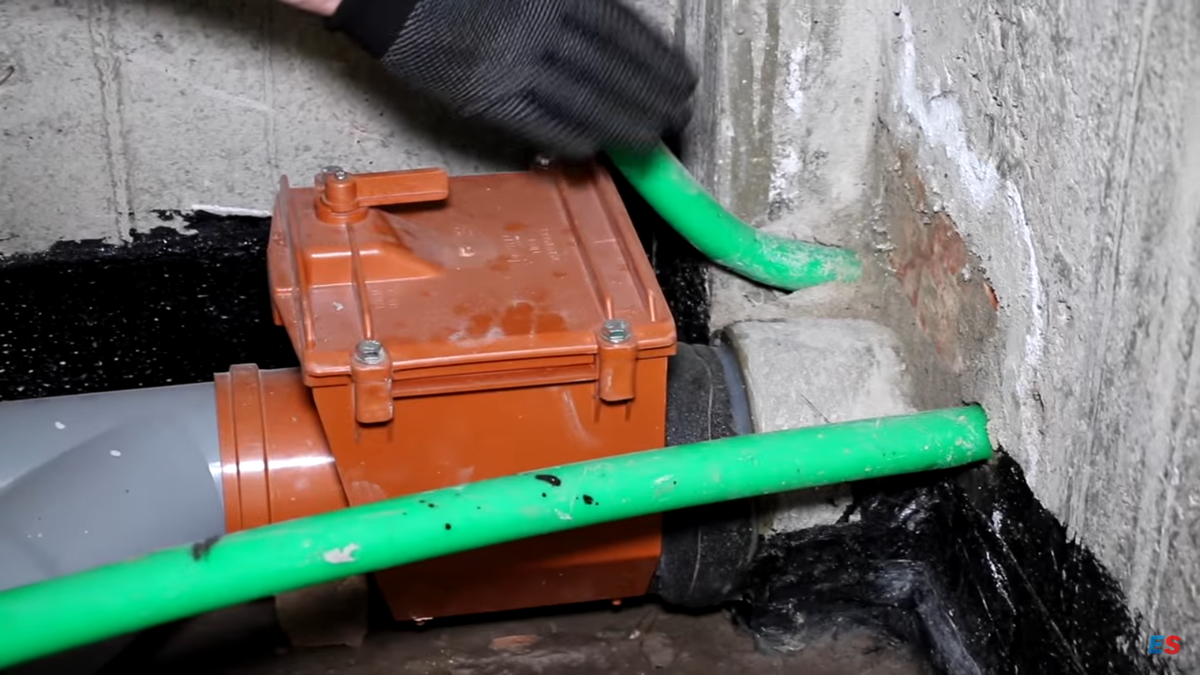 Ввод водопровода в частный дом. Ошибки, которые легко совершить, но ...