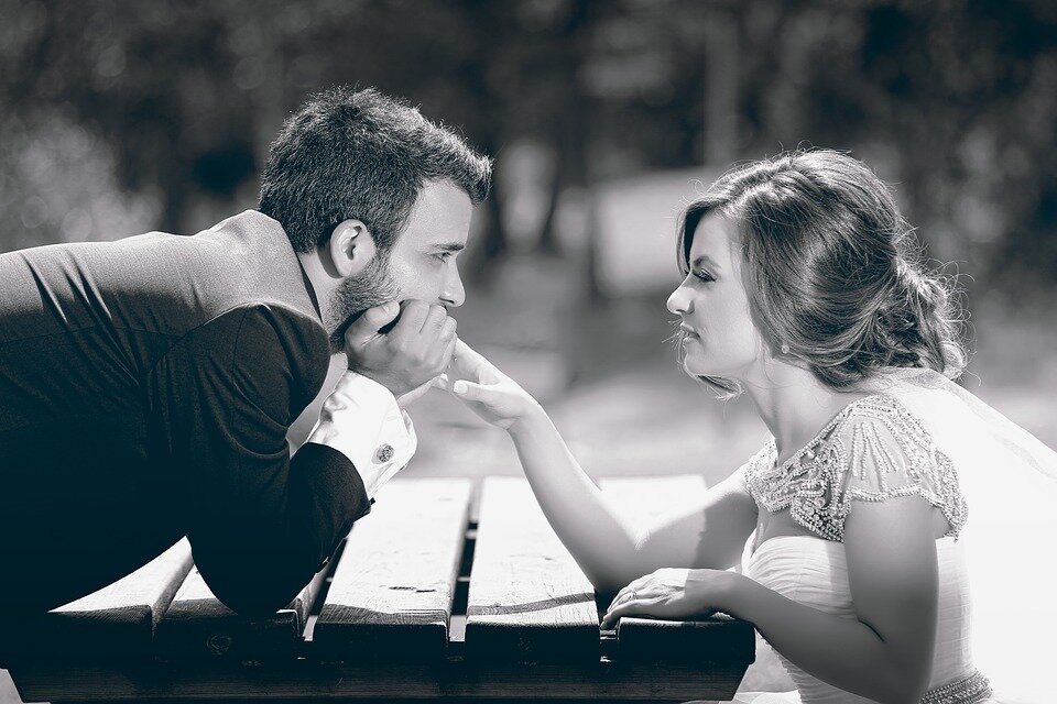 шутки про брак. нежность в отношениях. жанр дубровский а. был женат 2 раза и оба неудачно. джессика честейн на венецианском кинофестивале.