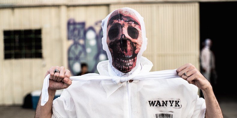 Кадр из клипа "All out of life"