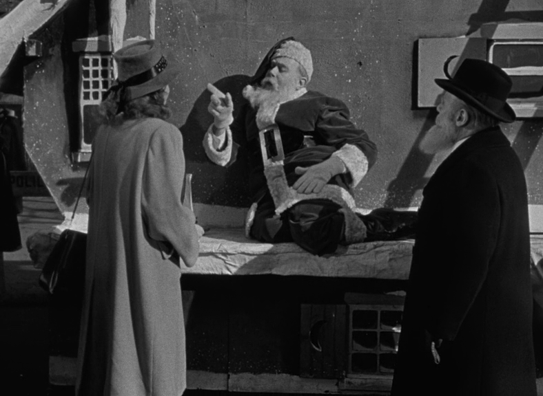 Исполнитель роли Санты напился