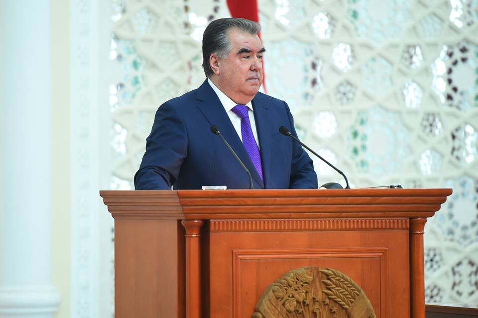 Президент таджикистана фотографии