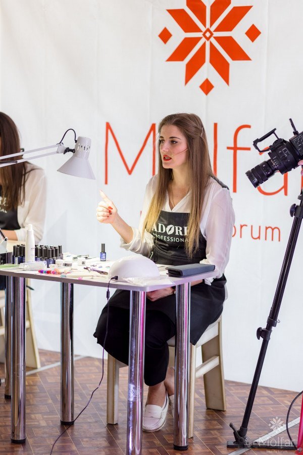 Виктория Матвеева — спикер потока "Маникюр" на Molfar Beauty Forum