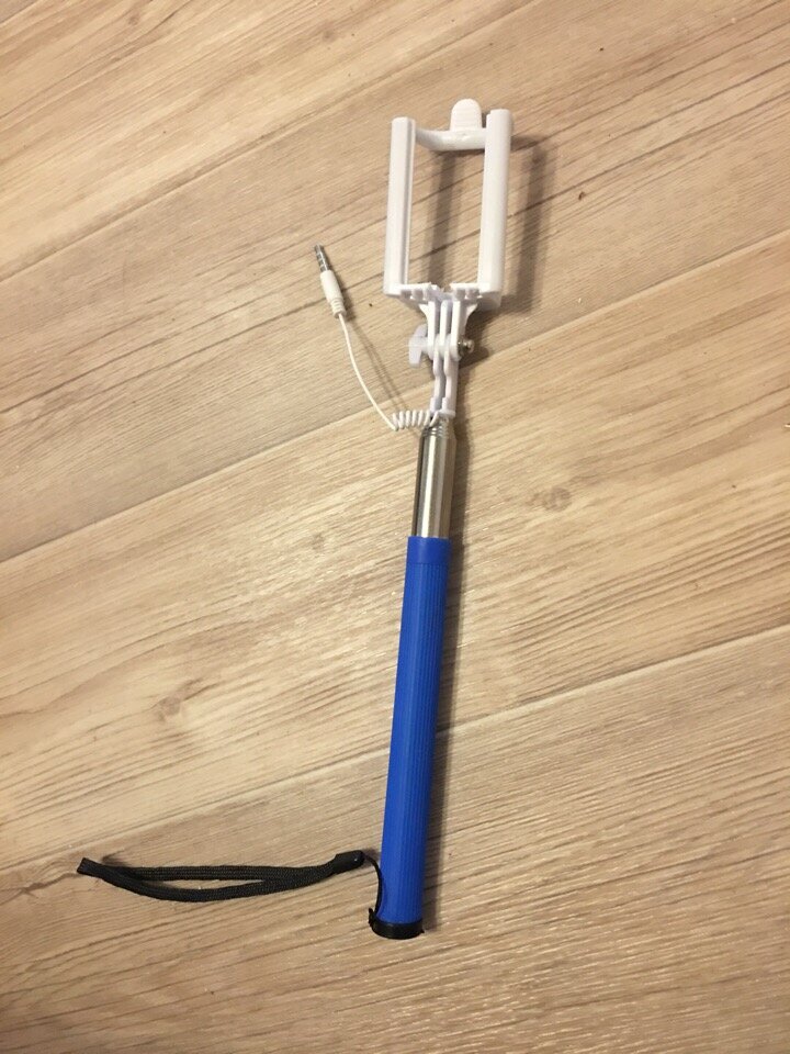 Селфи-палка из Fix Price