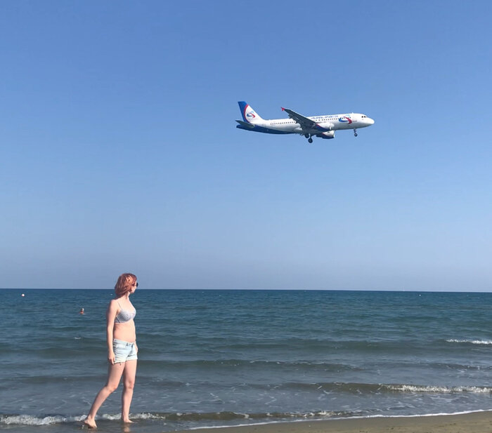 Горизонт завален вправо.