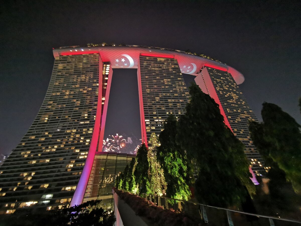 Марина Бэй ночью