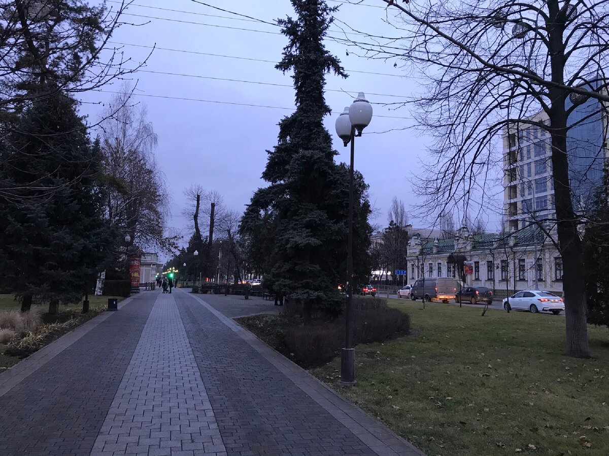 Снегом естественно и не пахнет