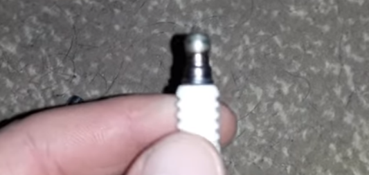 Нет зазора на оригинале