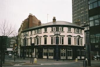      Паб «Корона» на Стейшн-стрит, Бирмингем. 