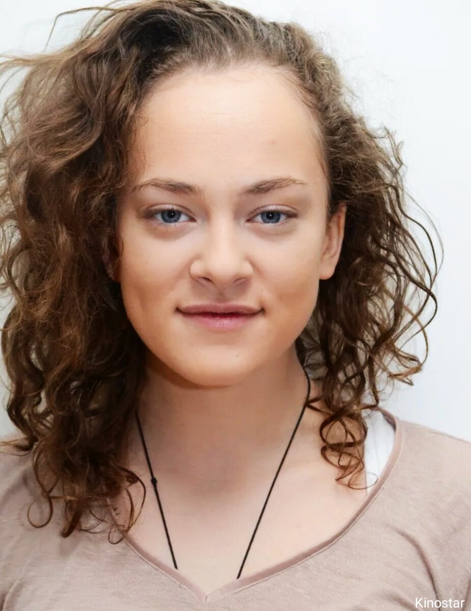 Хана без макияжа