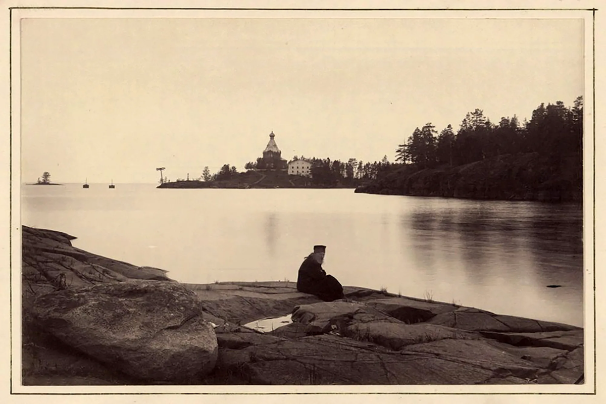 Монах на фото Валаамского монастыря, начало 20 века. Источник: valaam.ru/publishing/381611/