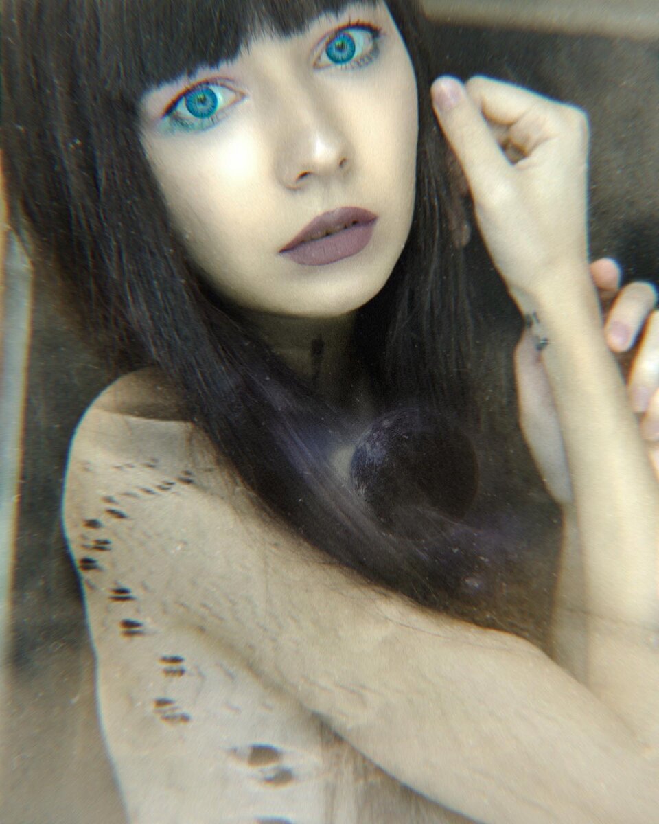 Мой арт по Дюне — как так сделать тут: https://www.instagram.com/p/CUkvFs5D61u/?utm_medium=copy_link