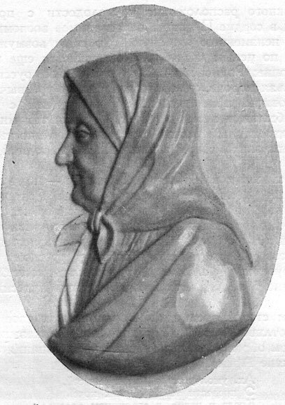 Арина Родионовна. Барельеф В. Серякова. 