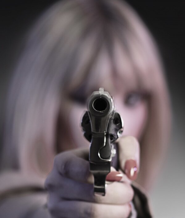 Аватарки с пистолетом. Ствол. Человек с пистолетом. Злая женщина с пистолетом.