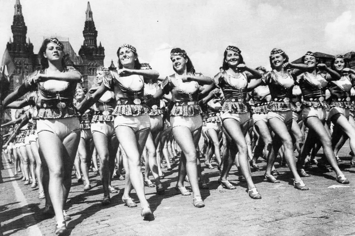 Парад физкультурников, 1930-е годы 