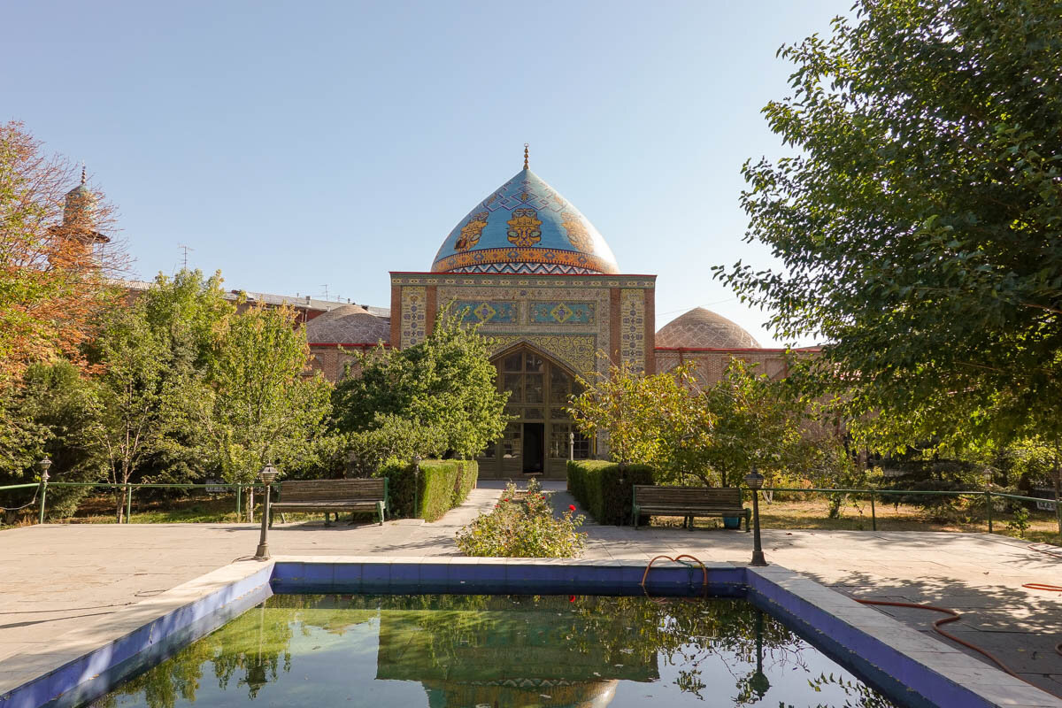 "Голубая мечеть". Проспект Маштоца, 12