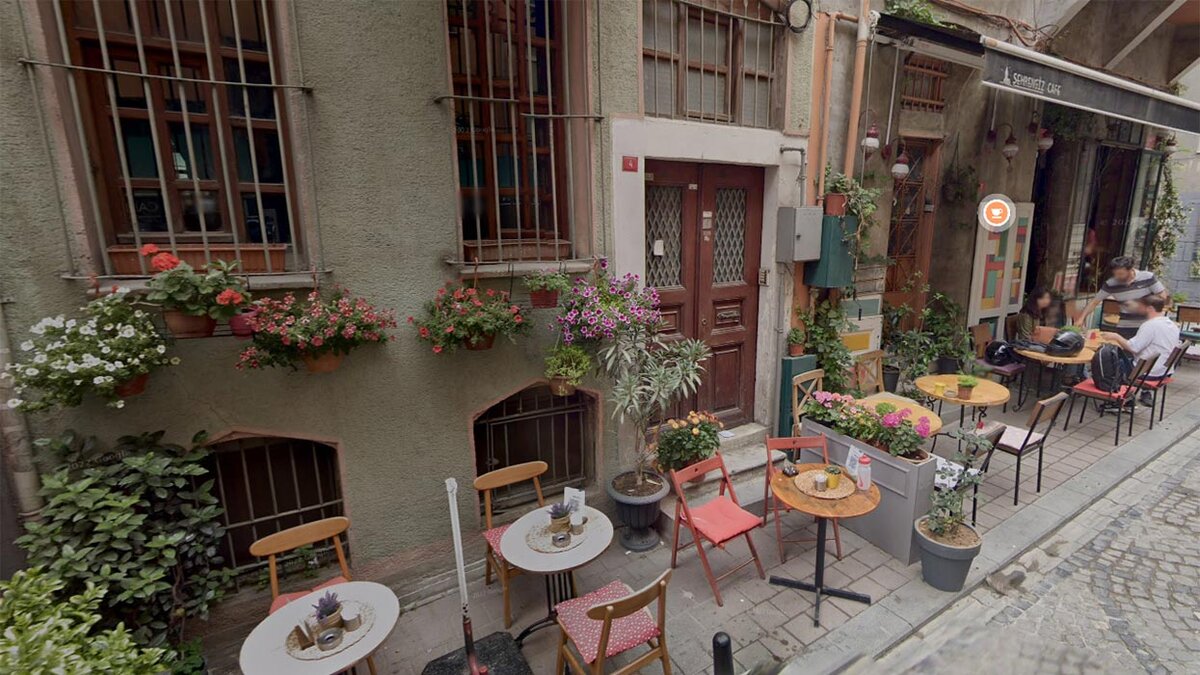 Дом главных героев на Google картах