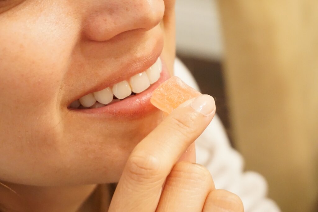 Полость рта может раскрыть многие секреты организма. Не стоит игнорировать незначительные изменения в состоянии зубов, чтобы не столкнуться с серьезными последствиями.-3