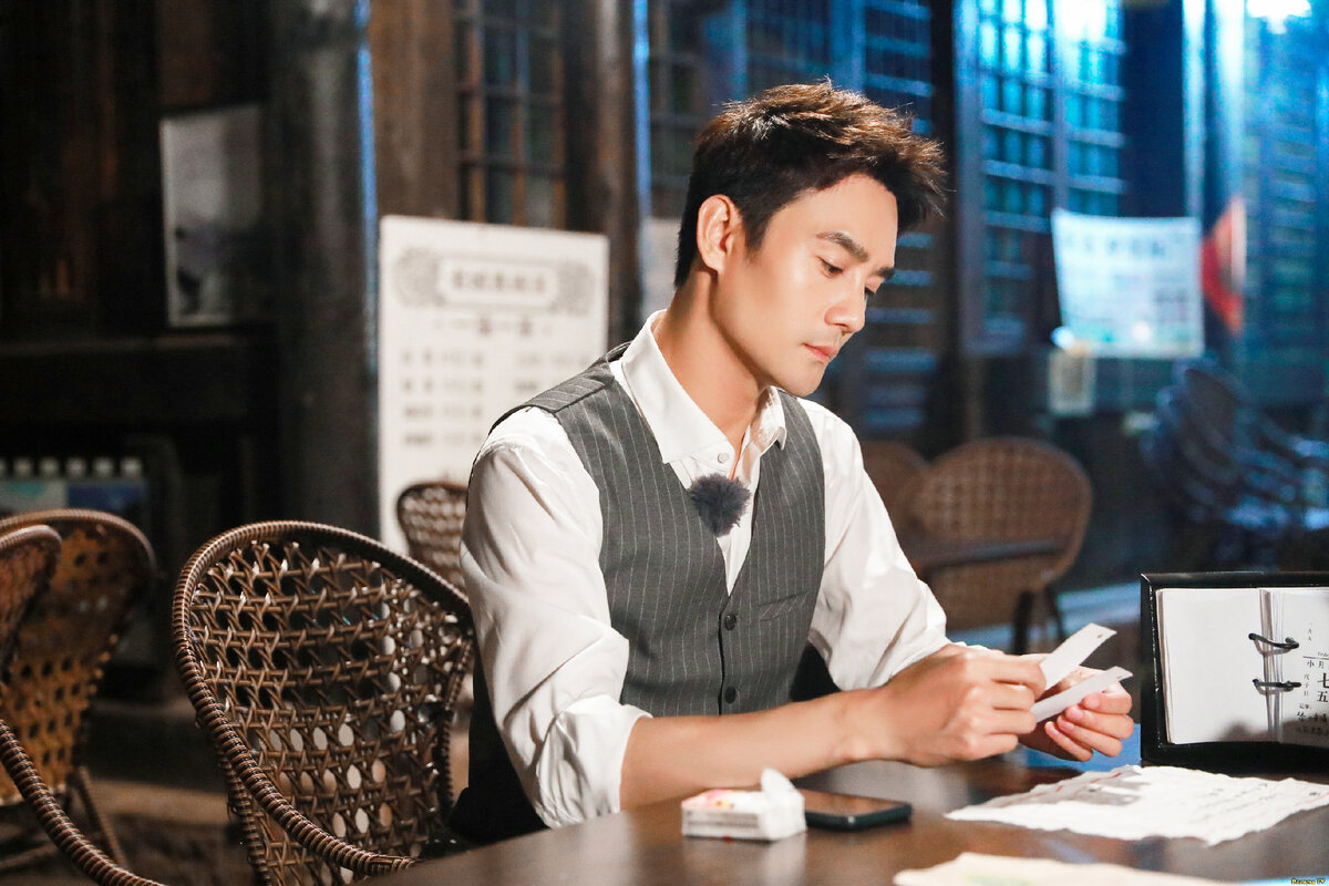 Ему подвластны все жанры, от романтики, до боевиков.