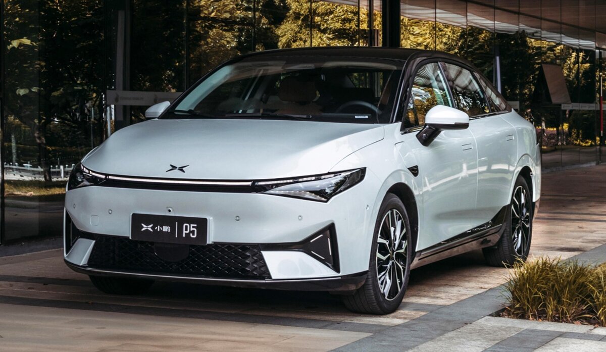 Xpeng P5 - самый доступный электромобиль в линейке в линейке компании