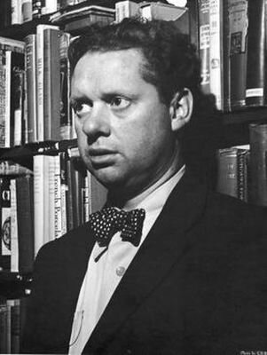 Поэт Уэльса – Дилан Томас, фото с https://en.wikipedia.org/wiki/Dylan_Thomas