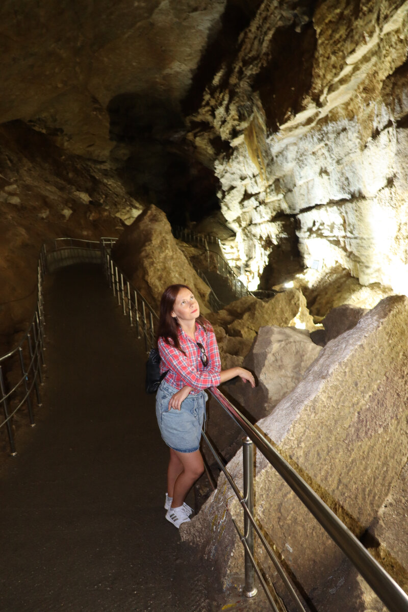 Новоафонская пещера