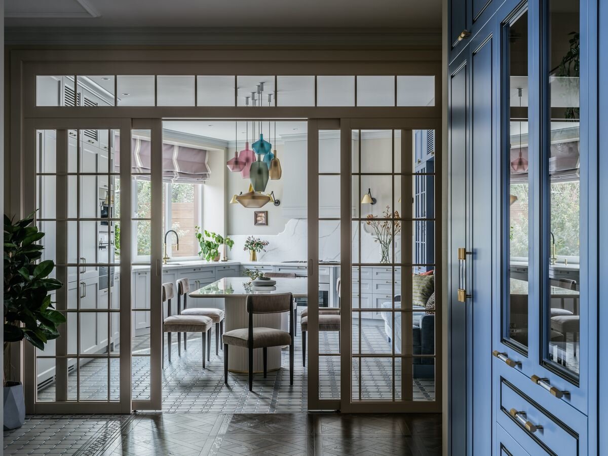 Дизайн: Алиса Свистунова. Фото: Михаил Чекалов. Стилист: Екатерина Клее