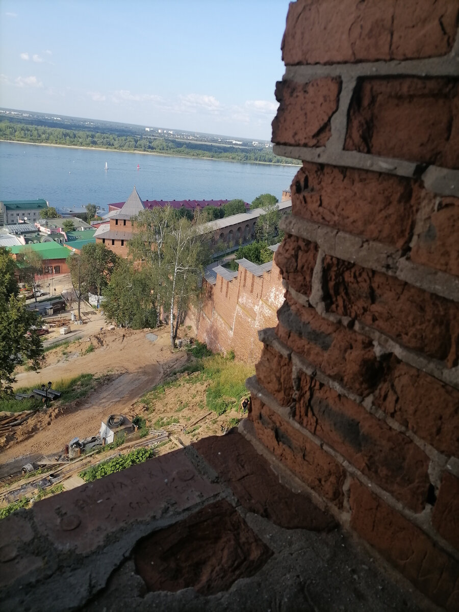 Фото со стены Кремля