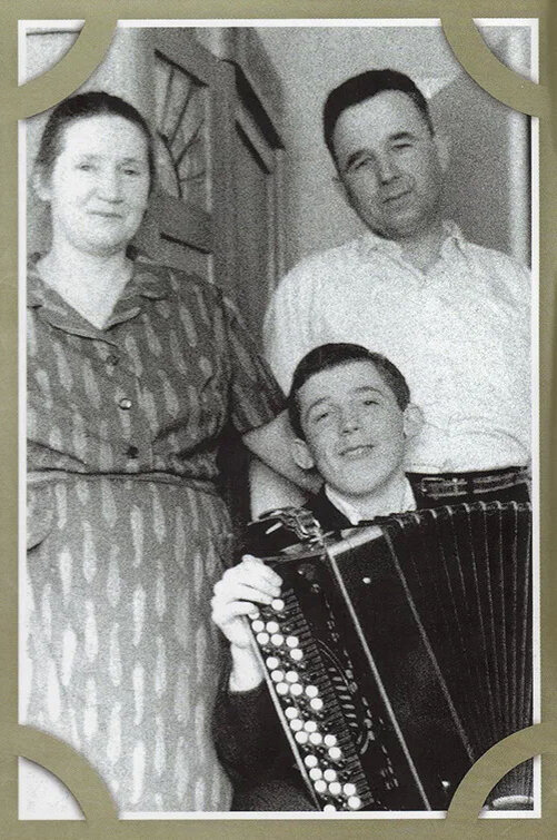 Слава Малежик с родителями, 1959 год