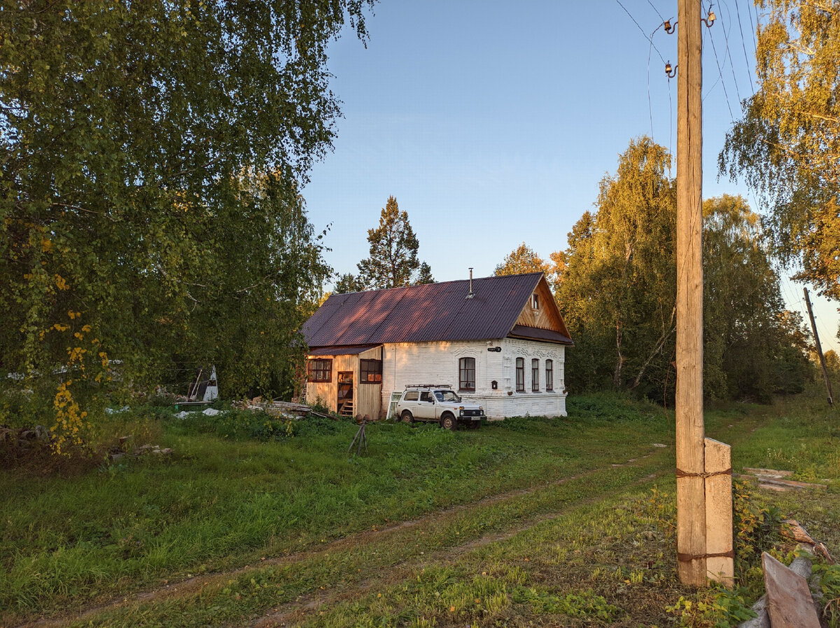 Все наличники веранды на месте. Боремся и трудимся на хуторе | Вятский  Хутор | Дзен